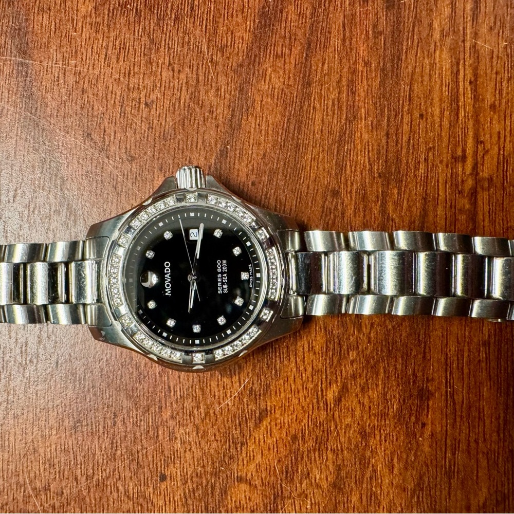 Movado Women’s Series 800 Diamond Silver 29mm Steel Sapphire Watch - Picture 2 of 3